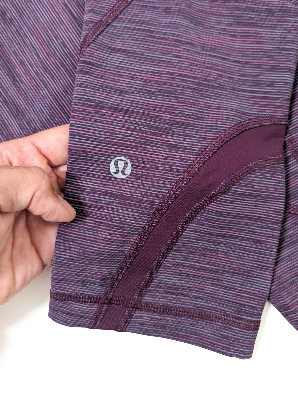 Lululemon Inspire Crop II Leggings, Heathered Purple, Size Small - Picture 6 of 9